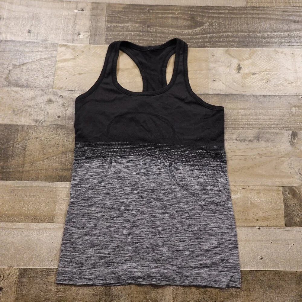 Lululemon Swiftly Tech Racerback women's 6 black white‎